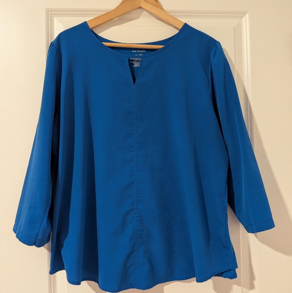 Van Heusen Women's Blue Long Sleeve Top Size XL